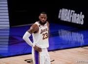 英超决赛激情夜！李盈莹里突外投，迈阿密热火险胜洛杉矶快船(李盈莹最新消息)